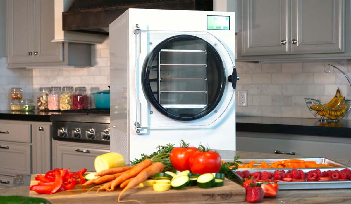 How Dehydrators And Freeze Dryers Are Used